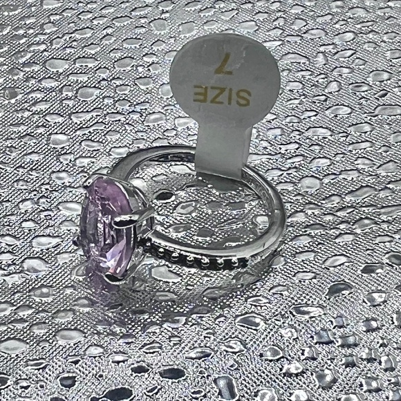 Ring Bomb Party Ring size 7, NWOT - Picture 4 of 6